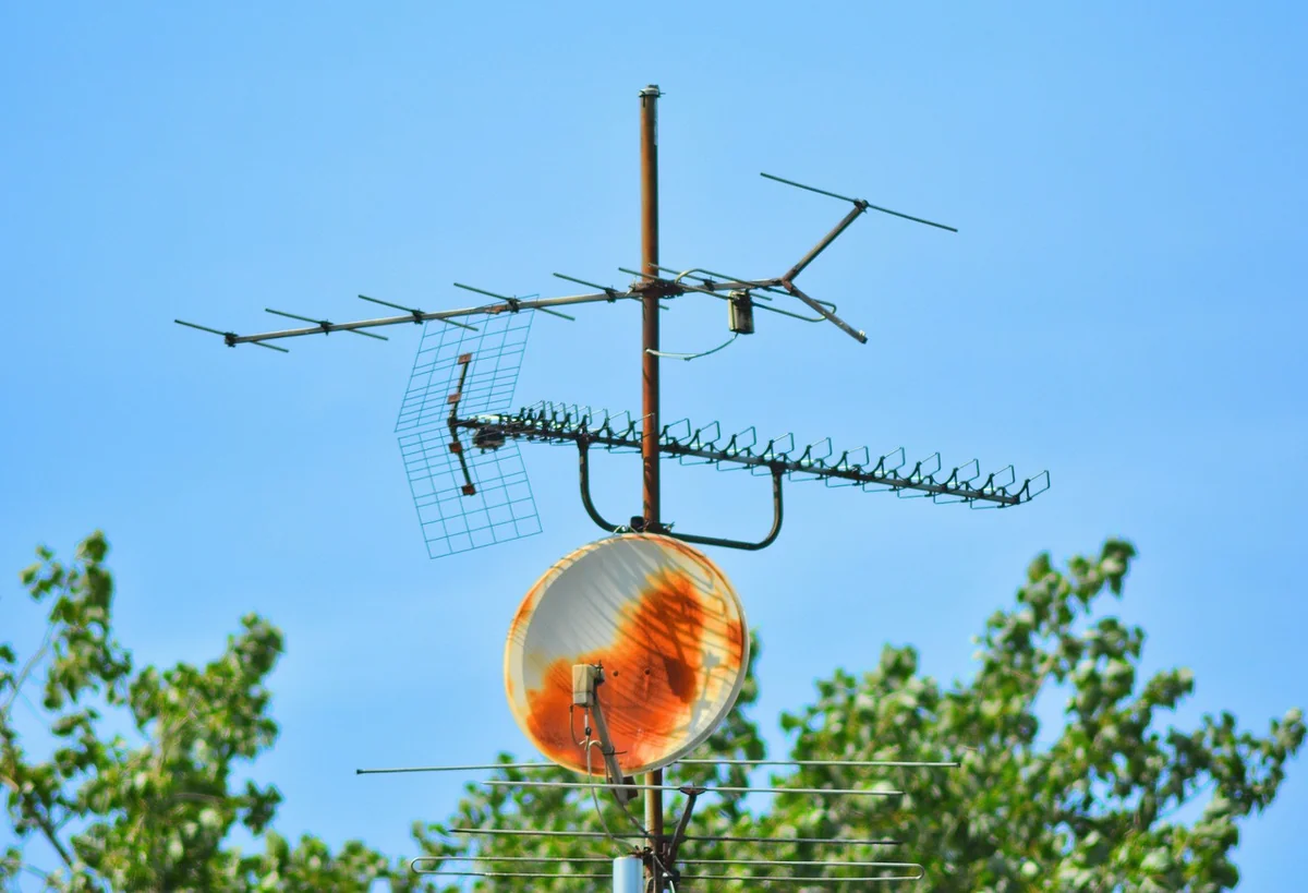 Découvrez l'antenne TNT extérieur haute performance incontournable en 2026